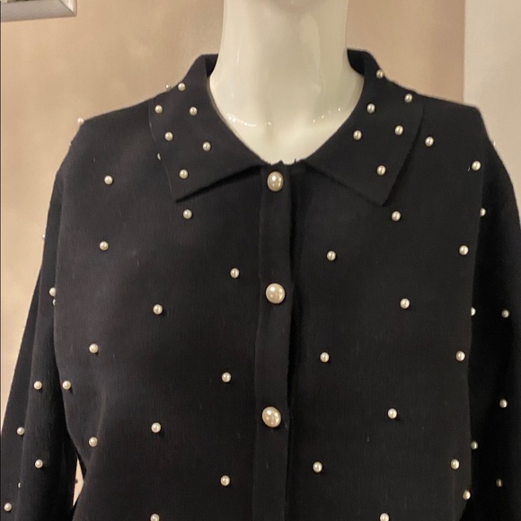 Sioni Classic pearls and Black Knitwear - Picture 7 of 12